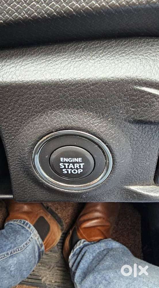 Maruti Suzuki Brezza 1.5 Zxi Plus Smart Hybrid, 2020, Petrol