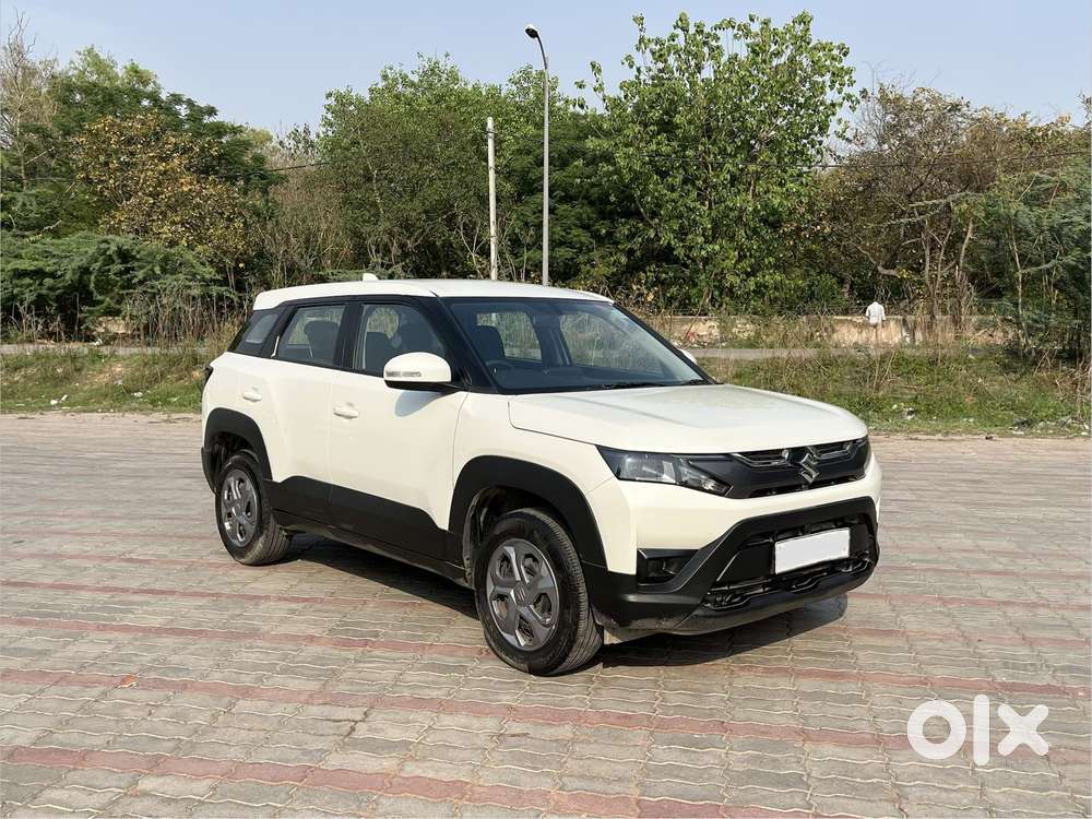 Maruti Suzuki Brezza 1.5 Vxi Smart Hybrid, 2023, Petrol