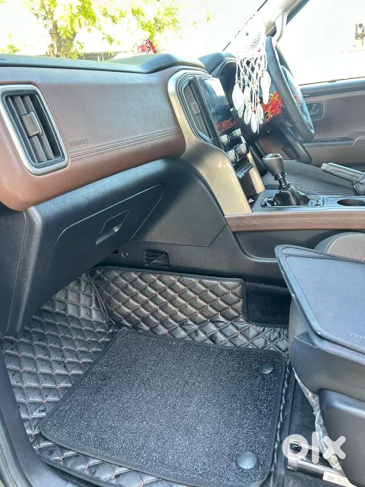 Full Show Room Condition .
New Tyre & Insurances Running
Single Use.