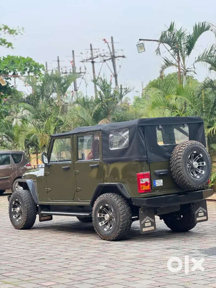 Mahindra Jeep Classic 2004