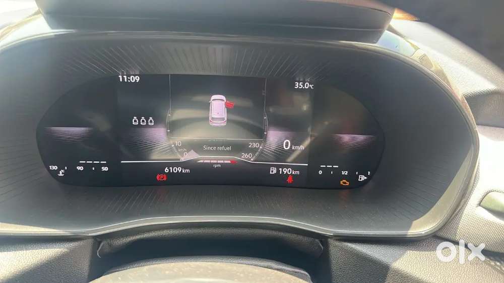 Skoda Kylaq 2025 Petrol 6100 Km Driven Showroom Condition