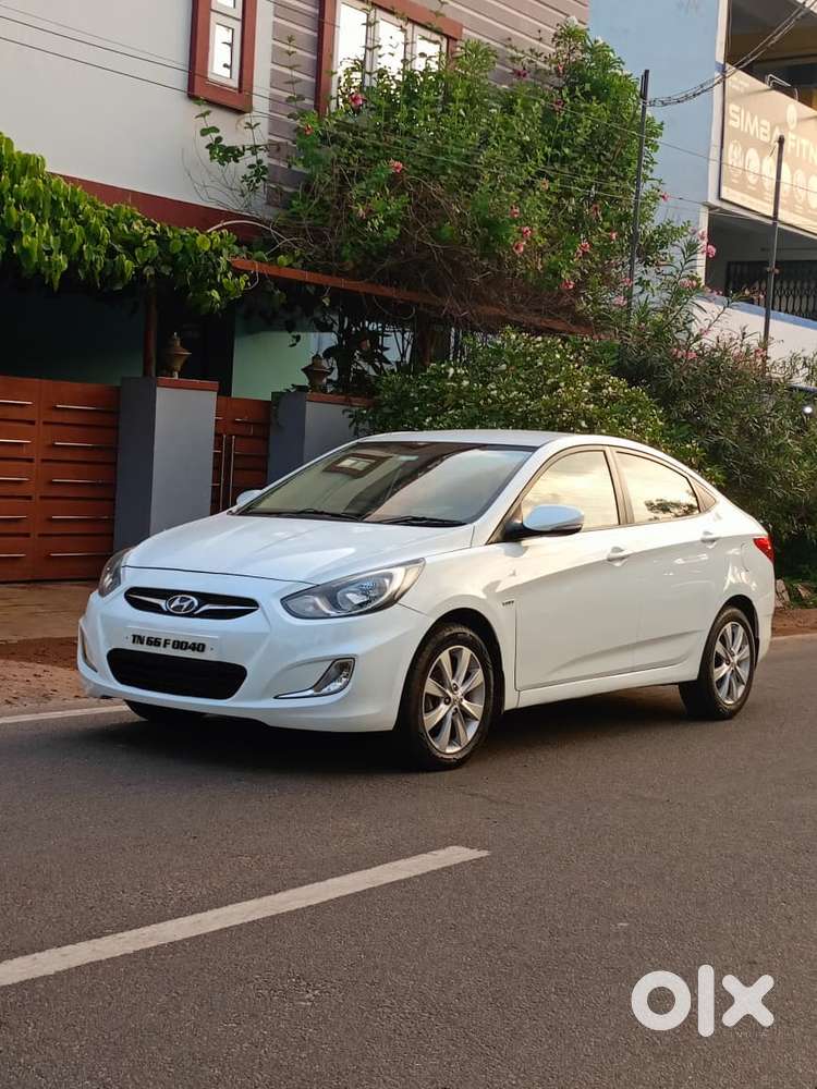 Hyundai Verna Fluidic 1.6 Vtvt Sx, 2012, Petrol
