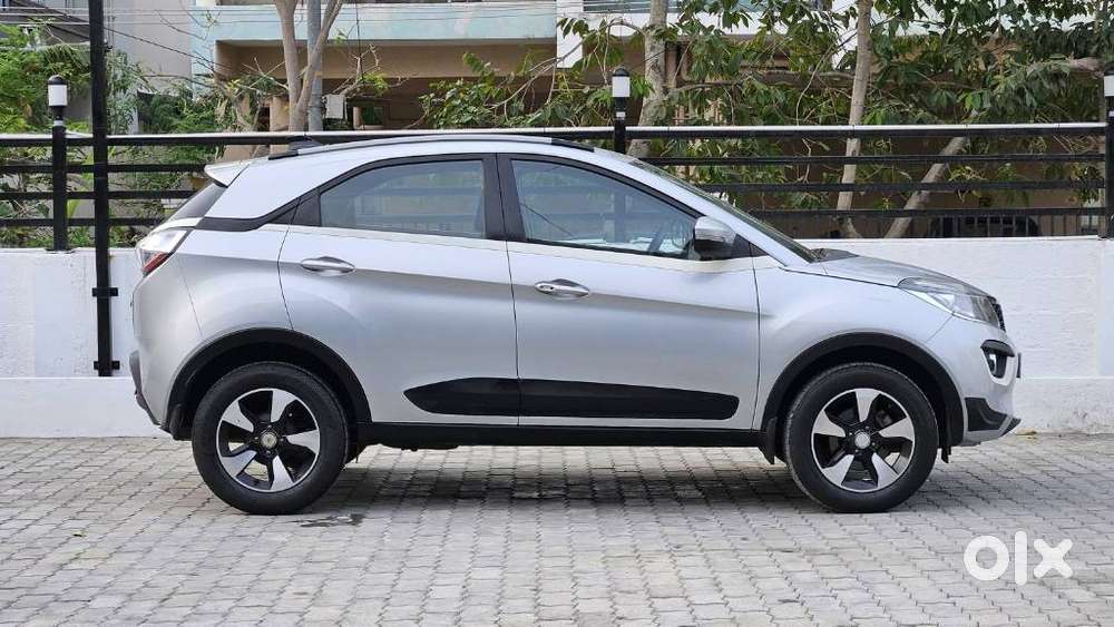 Tata Nexon 1.2 Revotron Xza Plus, 2019, Petrol