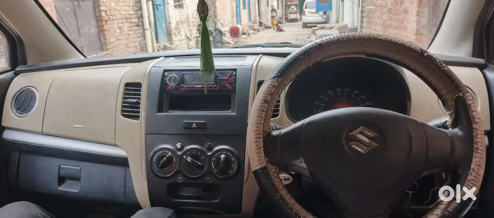 Gadi Me Koi Problem Nhi Hai Chal Rahi Hai Gadi
