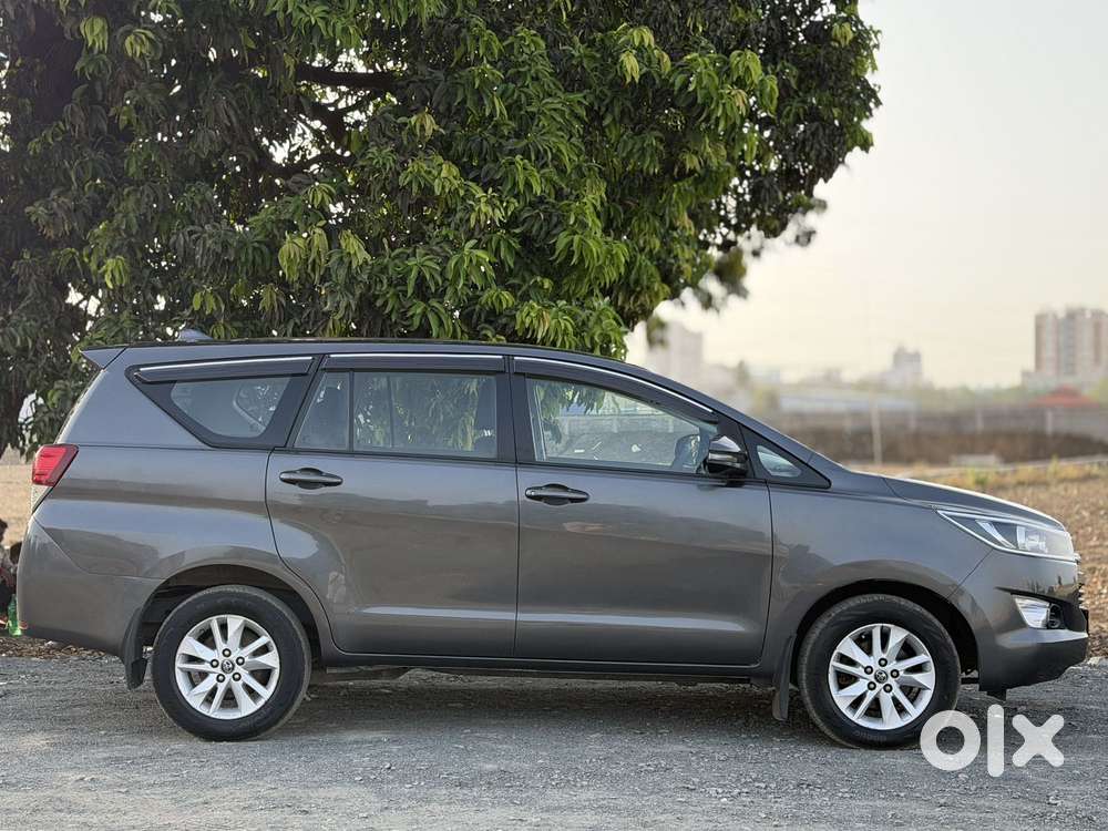 Toyota Innova Crysta 2.4 G Mt 8s, 2018, Diesel