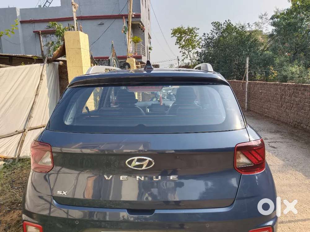 Hyundai Venue 2021 Diesel 59000 Km Driven