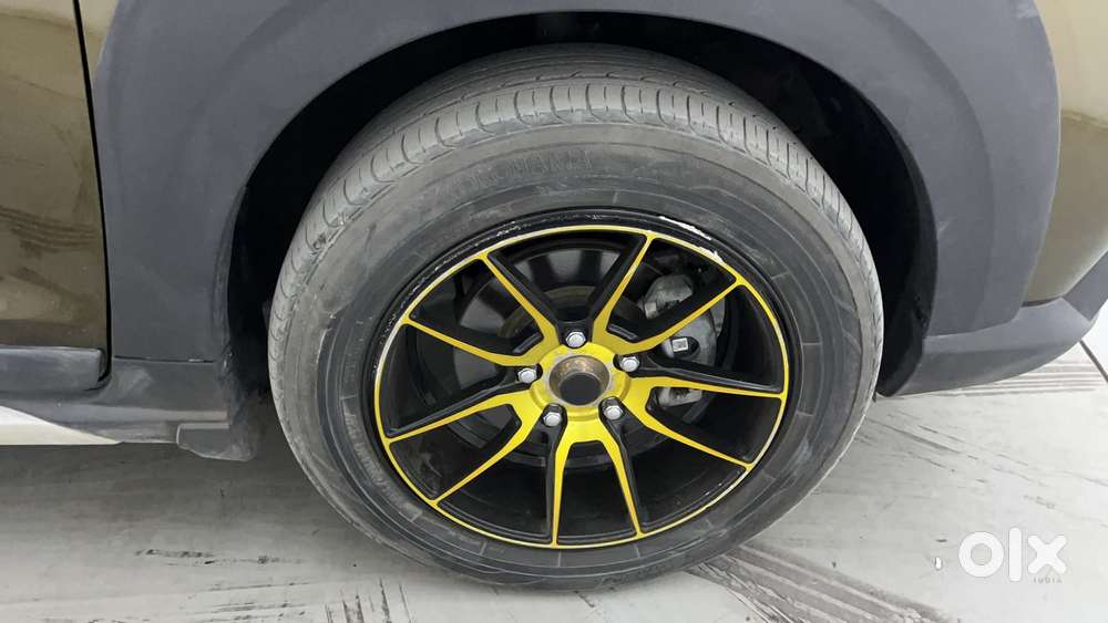 Maruti Suzuki Xl6 1.5 Alpha At, 2022, Petrol