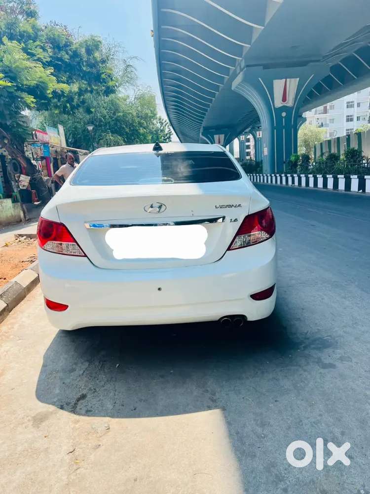 Hyundai Verna 1.6 Crdi - Diesel - Manual