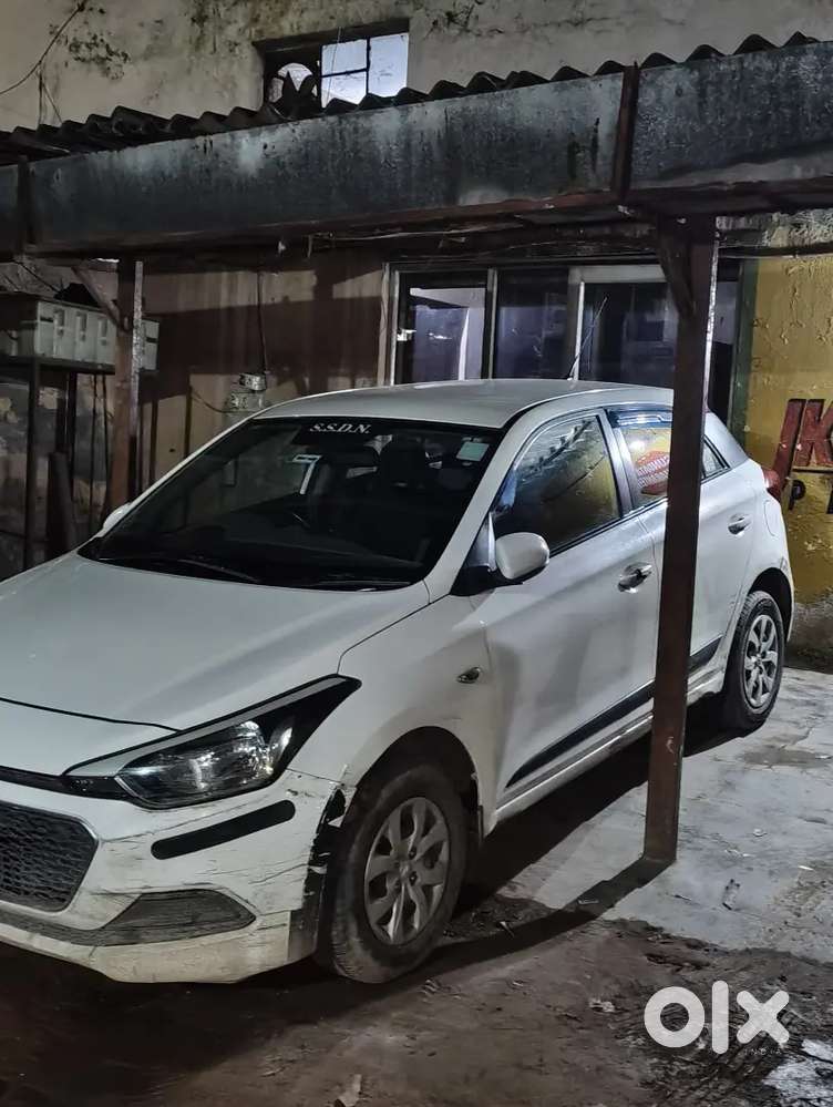 Hyundai I20 2015 Petrol 65000 Km Driven