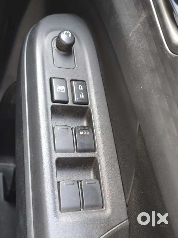 Maruti Suzuki Swift, 2025, Petrol