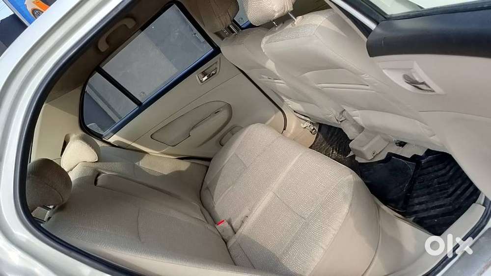 Maruti Suzuki Swift Dzire 1.2 Vxi Bsiv, 2013, Petrol