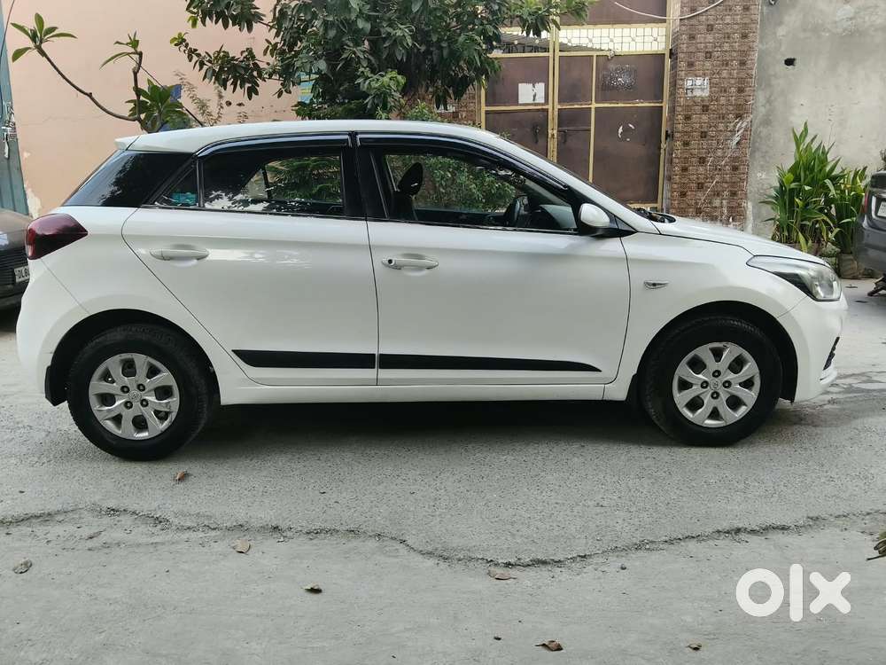 Hyundai I20 Petrol Cvt Magna Executive, 2018, Petrol
