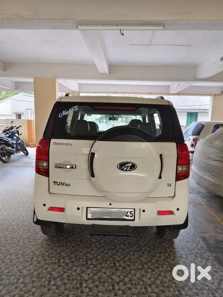 Mahindra Tuv 300 T8 Top Model,well Maintained, Showroom Track