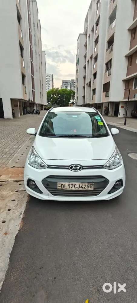 Hyundai Grand I10 Sportz 2016 Petrol Manual