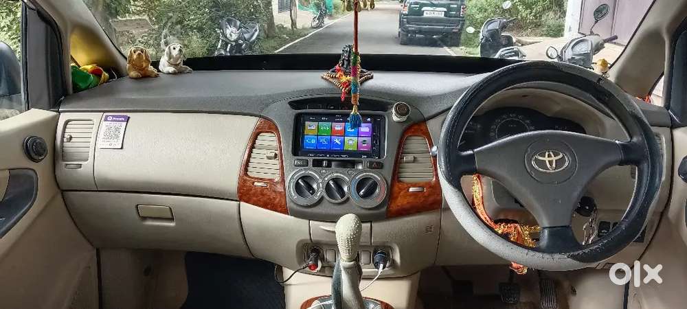 Toyota Innova 2011 Diesel 450000 Km Driven