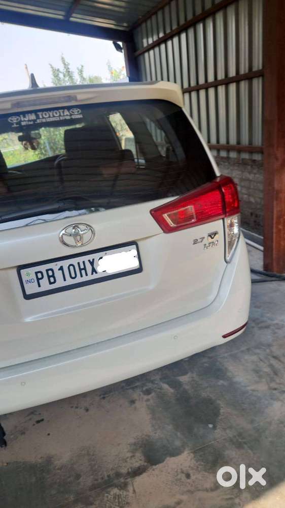 Toyota Innova Crysta 2022