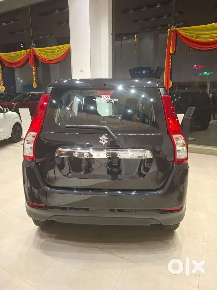 Maruti Suzuki Vehicles Available Showroom Vehicle