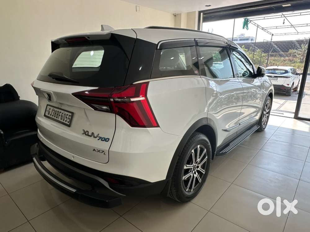 Mahindra Xuv700 Diesel Ax7l At 2023 November