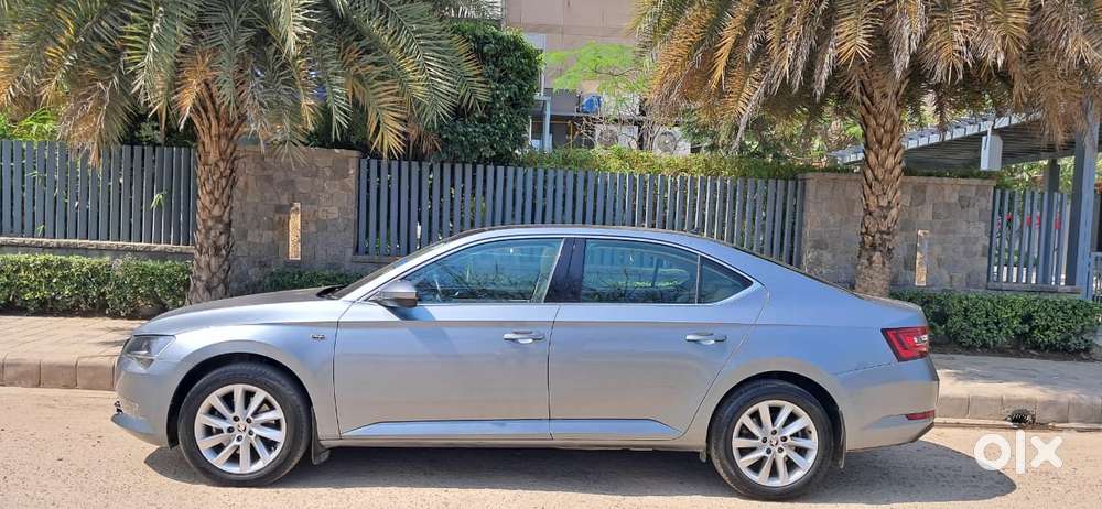 Skoda Superb Lk 1.8 Tsi At, 2017, Petrol