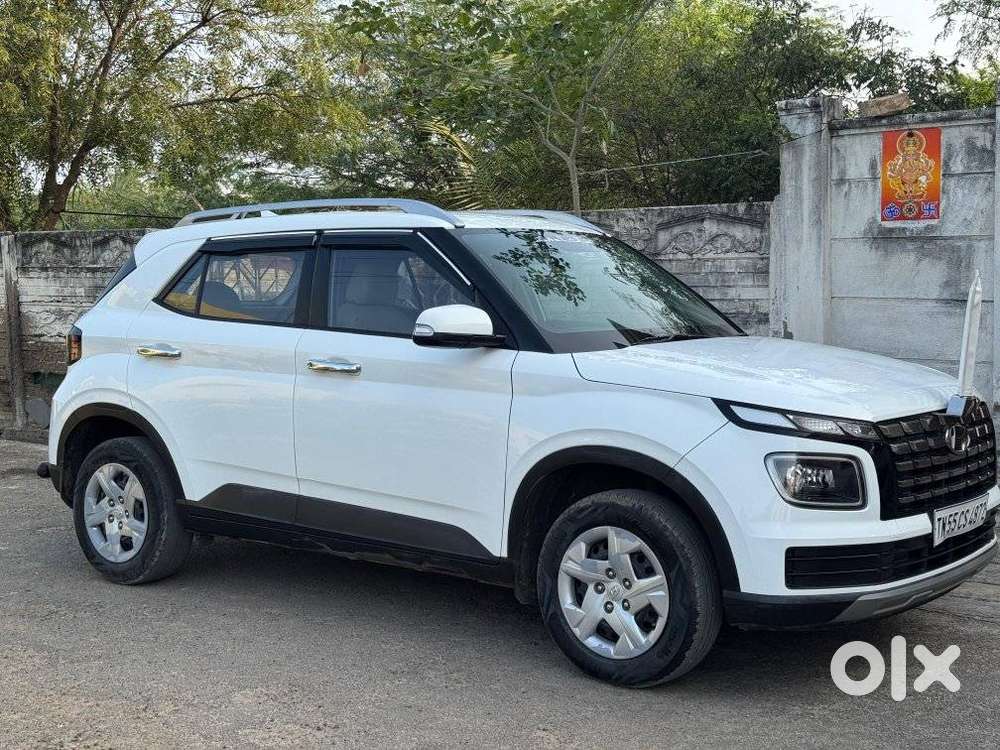 Hyundai Venue S 1.2 Petrol, 2022, Petrol