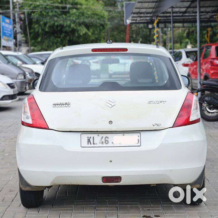 Maruti Suzuki Swift Vxi + Manual, 2014, Petrol