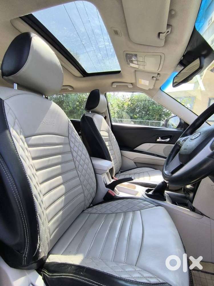 Mahindra Xuv300 W8 Option, 2021, Petrol