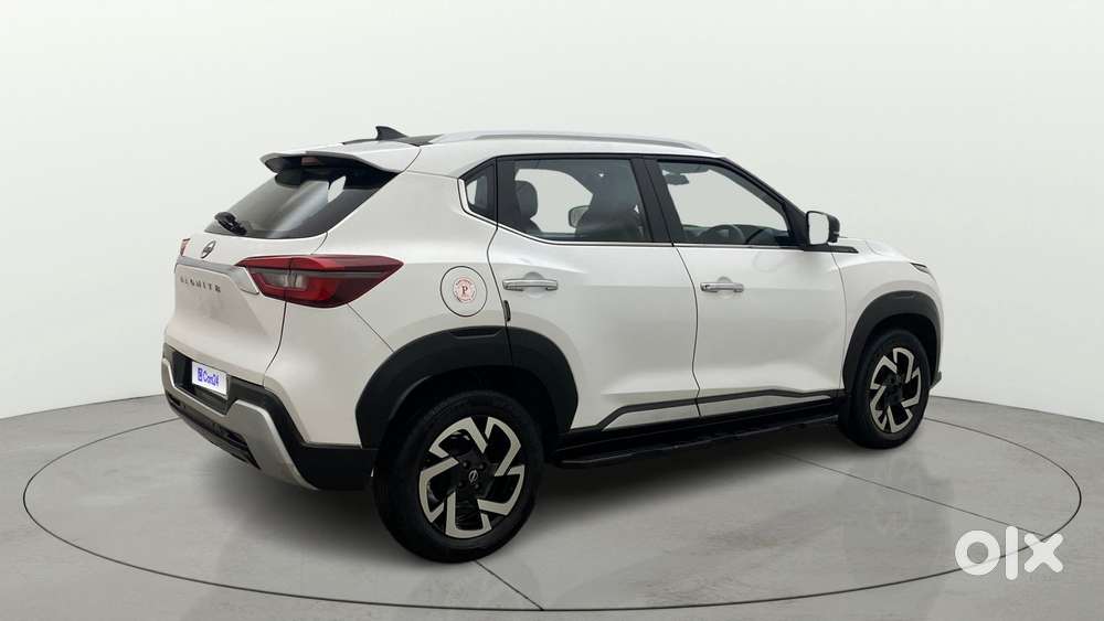 Nissan Magnite 1.0 Xv Premium, 2021, Petrol