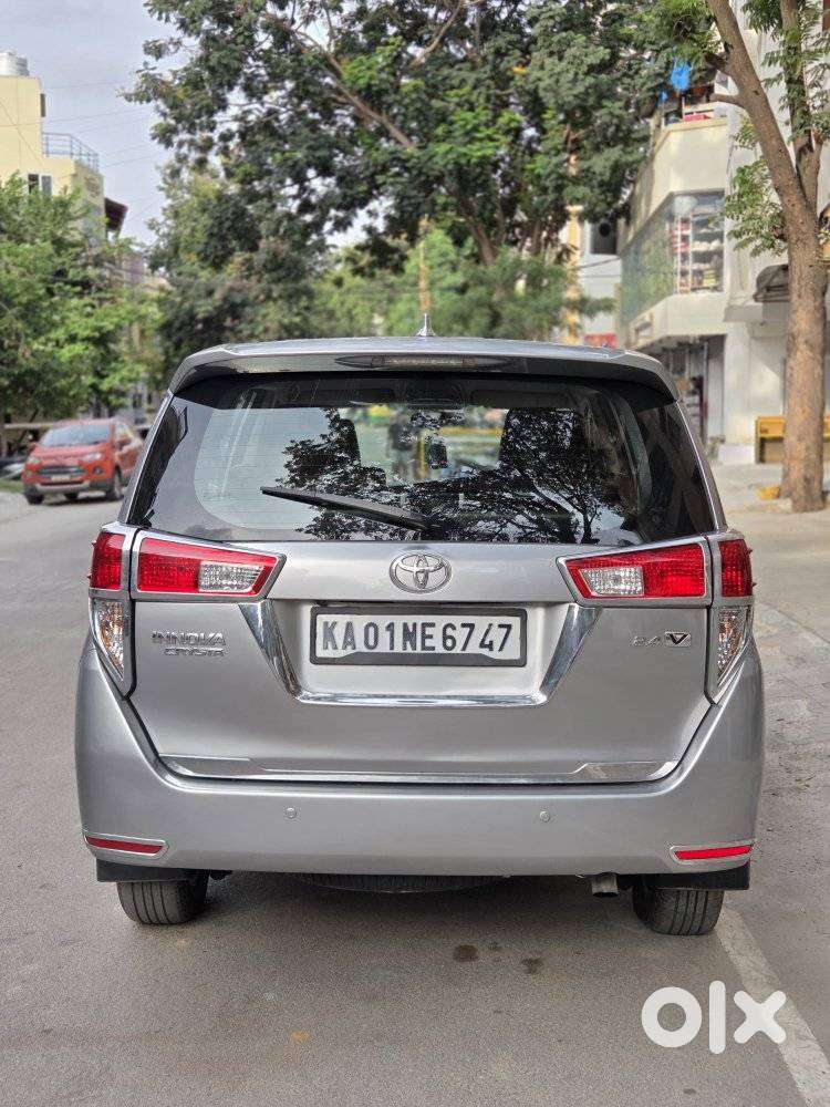 Toyota Innova Crysta 2.4 V, 2016, Diesel