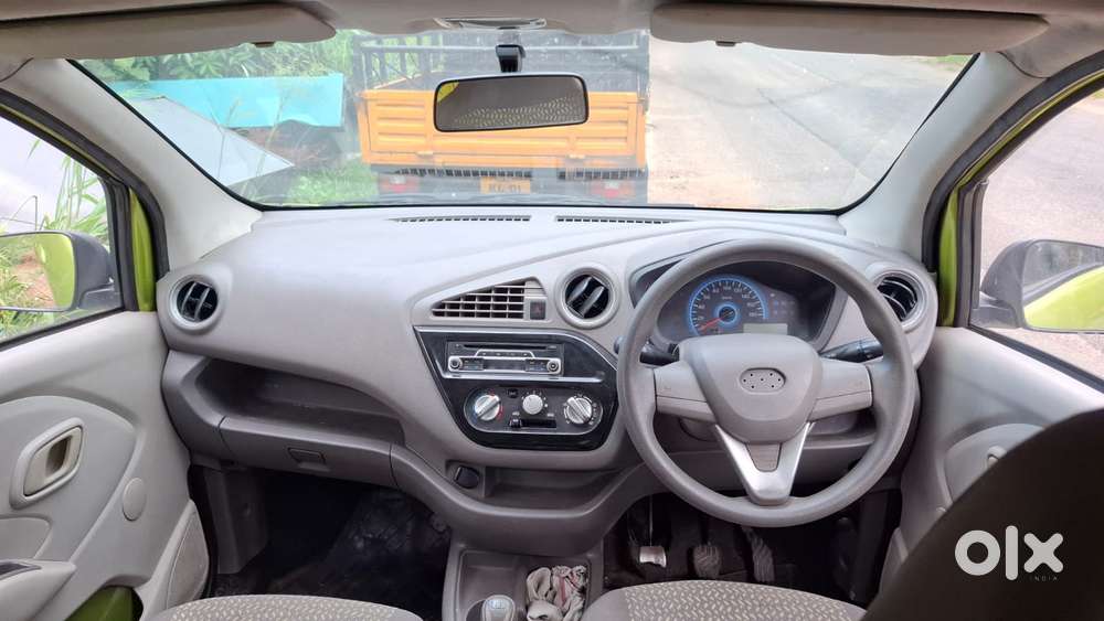 Datsun Redigo Sv 1.0, 2016, Petrol
