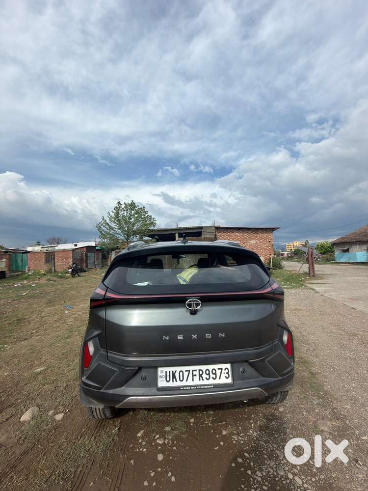 Tata Nexon Top Model With Sunroof
