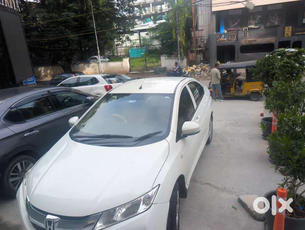 Honda City Petrol Manual 2014 Variant