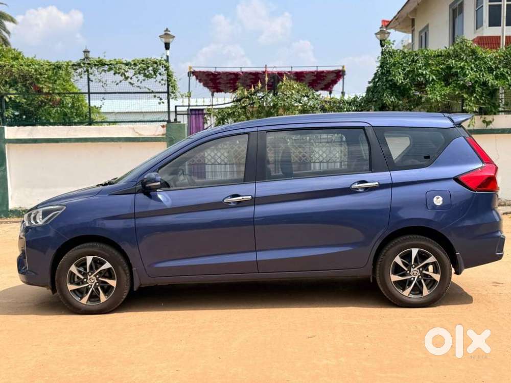 Toyota Rumion V Mt, 2023, Petrol