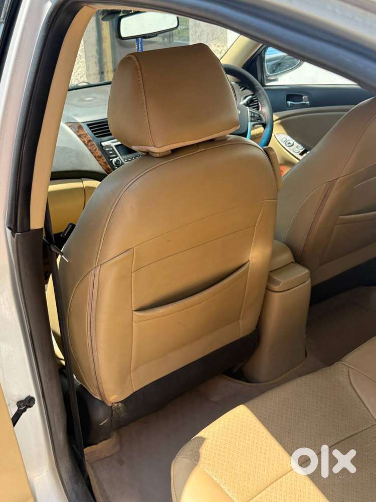 Hyundai Verna 2015