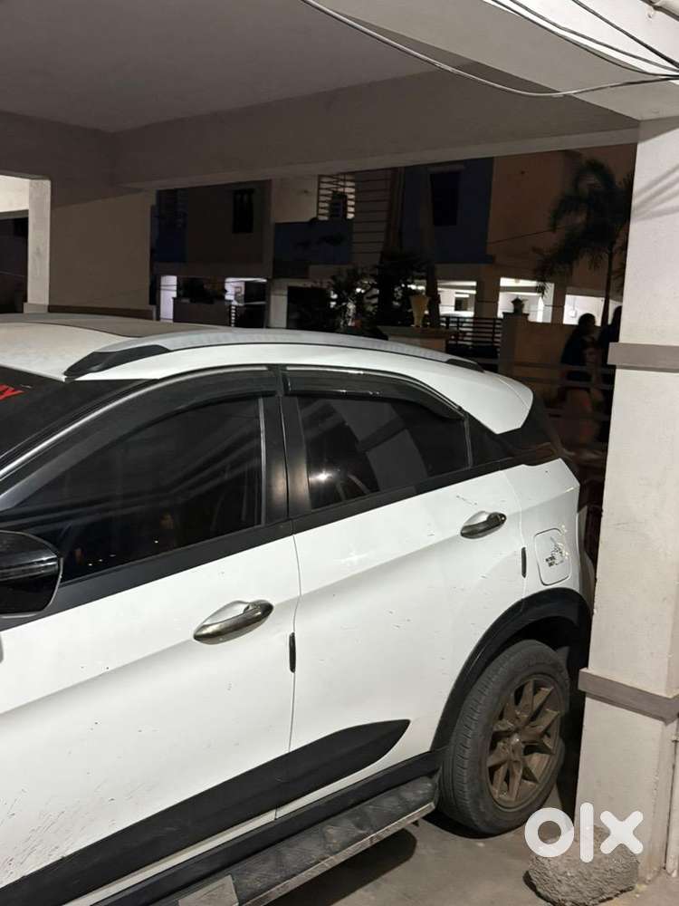 Tata Nexon Manual Petrol Car 2024