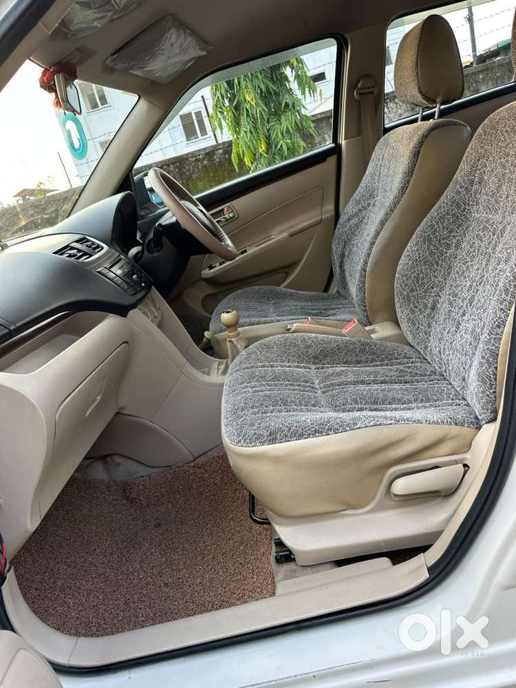 Maruti Suzuki Swift Dzire 1.2 Vxi Bsiv, 2014, Petrol