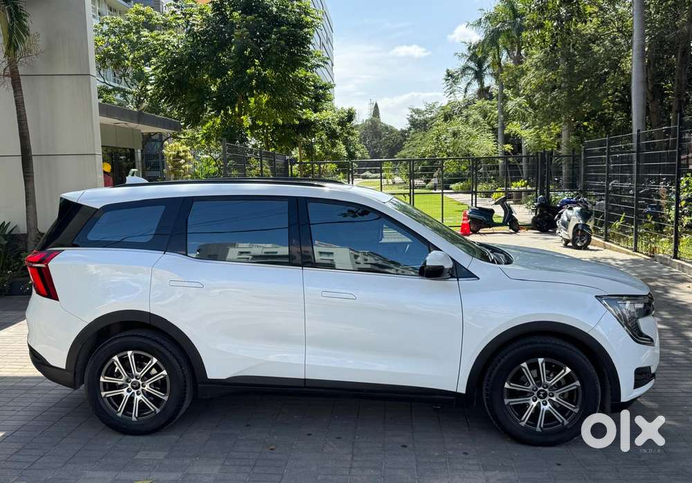 Mahindra Xuv700 2.2 Ax 7 Diesel At Str, 2025, Diesel