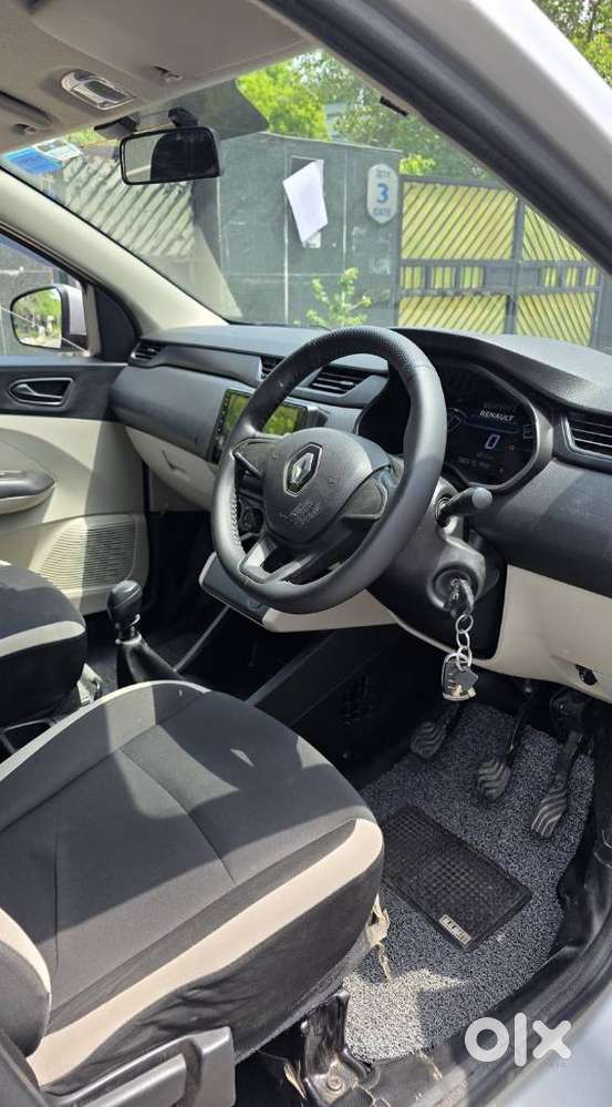 Renault Triber, 2023, Petrol