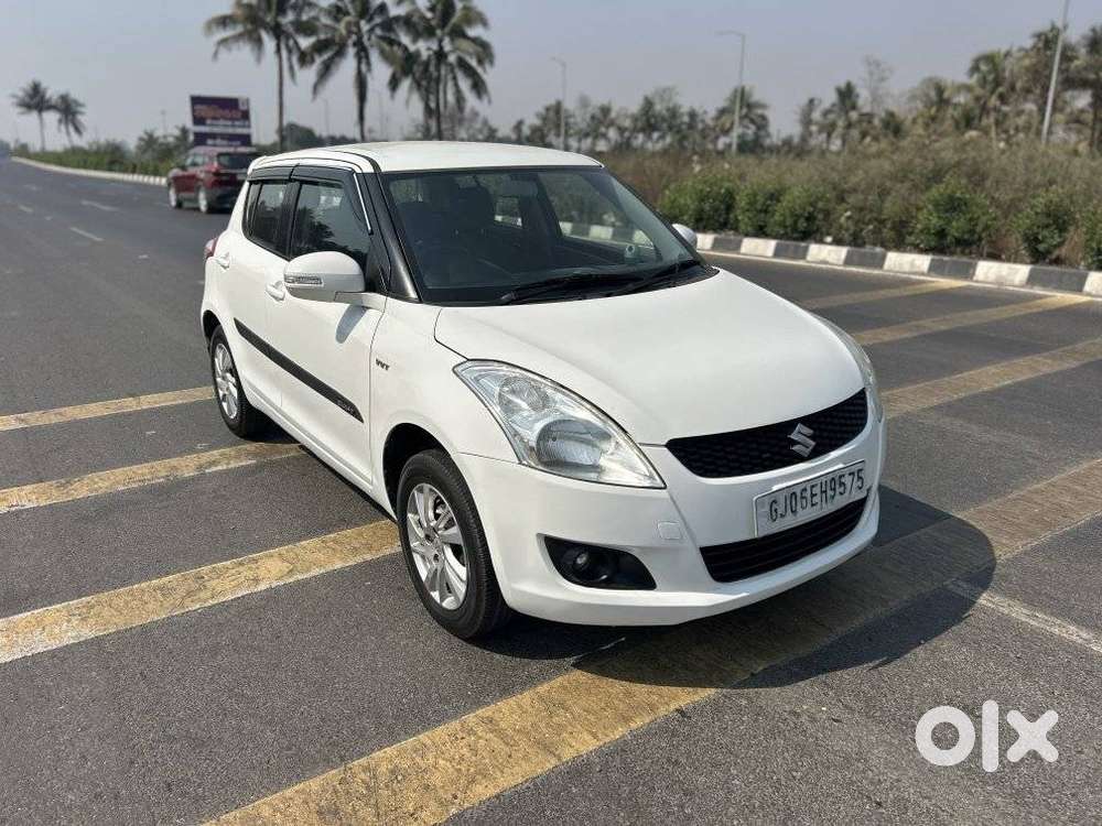 Maruti Suzuki Swift Vvt Zxi, 2011, Petrol