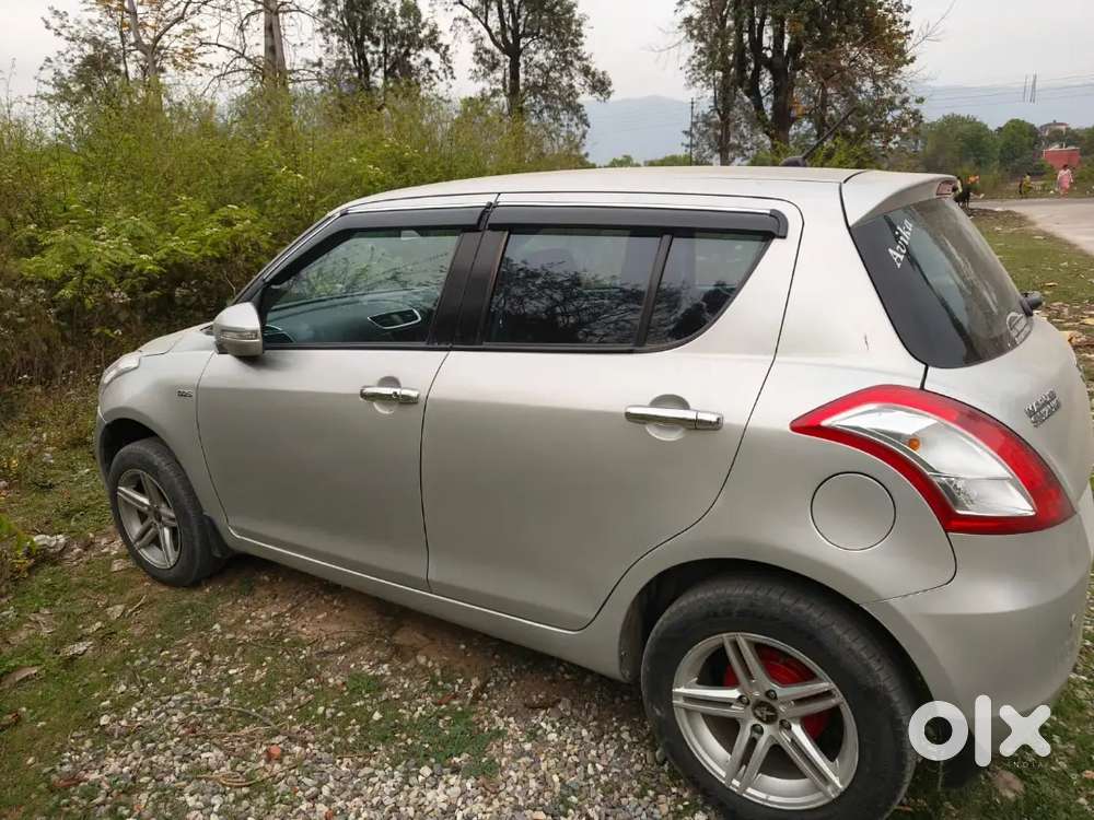 Maruti Suzuki Swift 2017 Diesel 80000 Km Driven