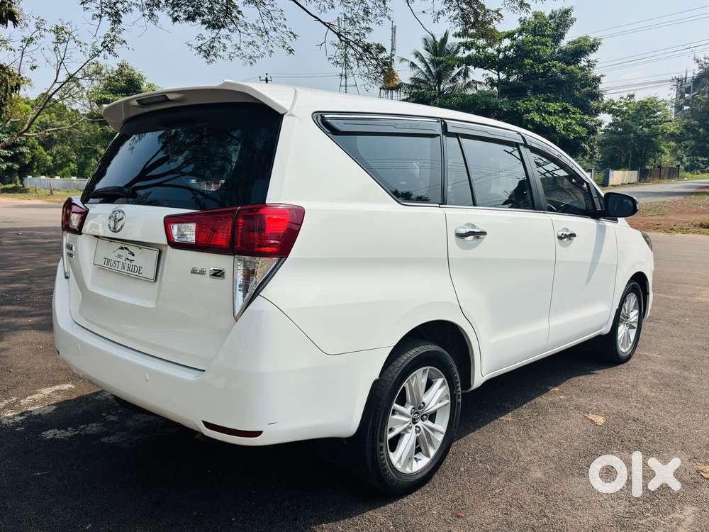 Toyota Innova Crysta 2.8 Z, 2017, Diesel