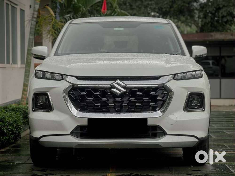 Maruti Suzuki Grand Vitara 1.5 Delta Smart Hybrid At, 2023, Petrol