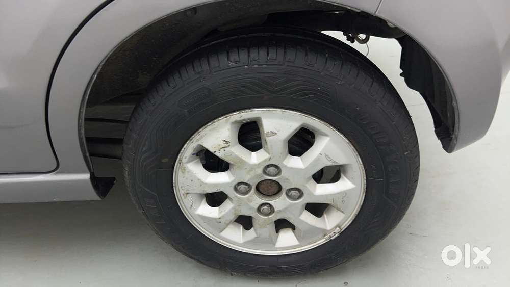 Maruti Suzuki A-star 1.0 Zxi, 2013, Petrol
