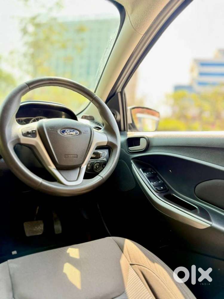 Ford Figo, 2016, Petrol