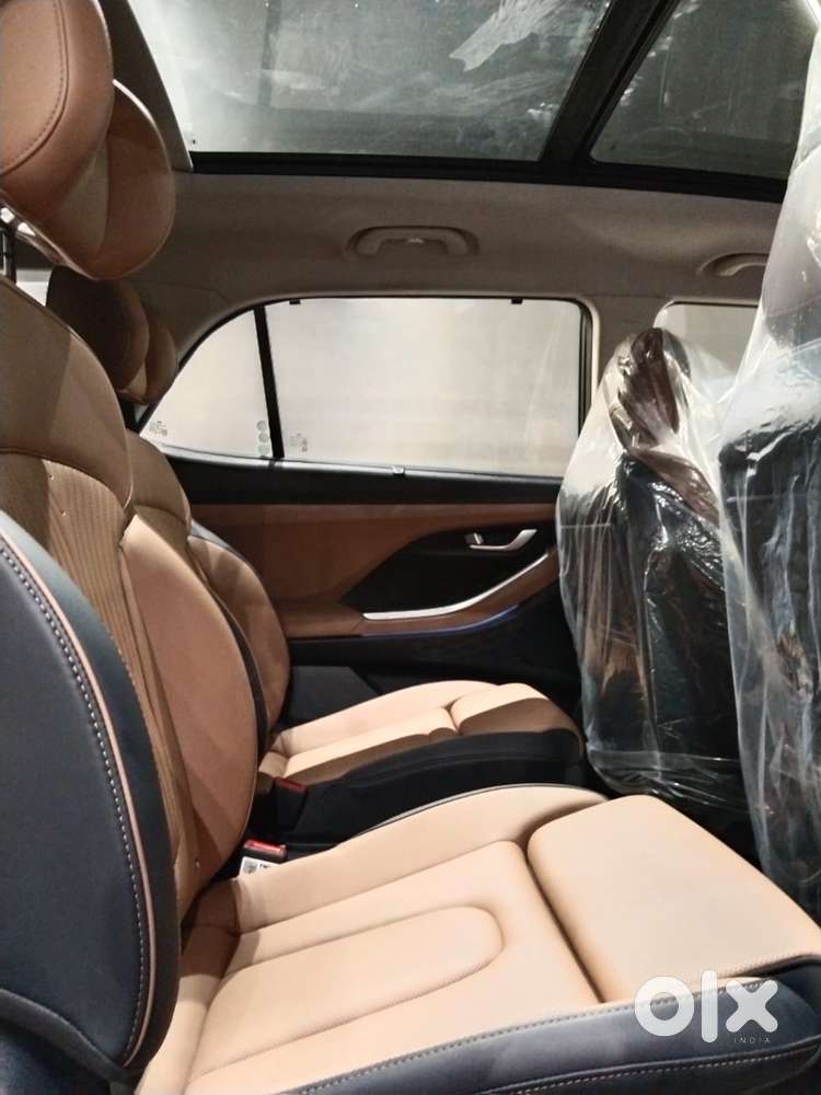 Hyundai Alcazar Signature 1.5 Petrol Dct 6str, 2024, Petrol