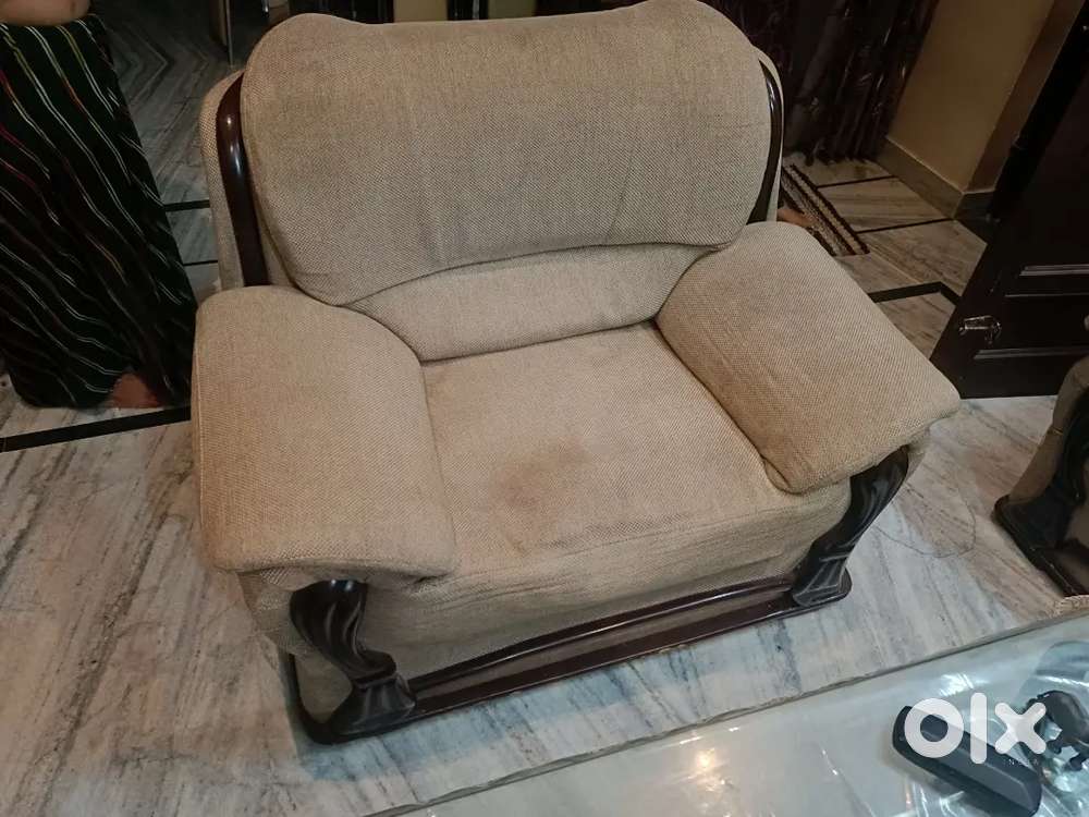 Sofa set 5 seater