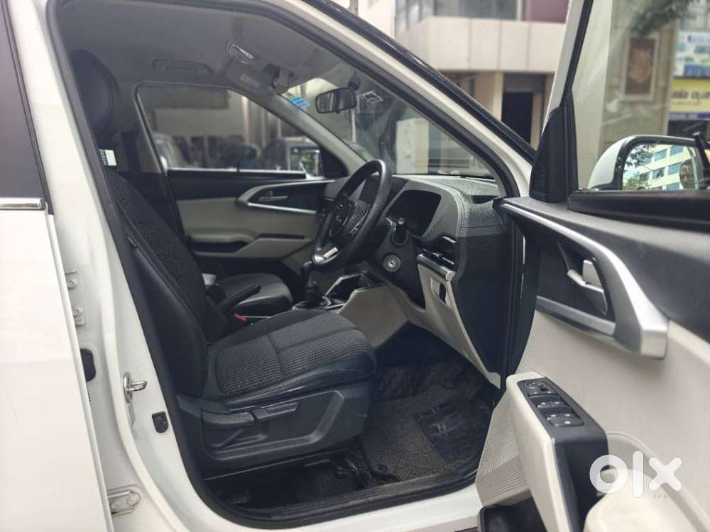 Kia Carens 1.4 Prestige Plus Turbo 7 Str, 2022, Petrol