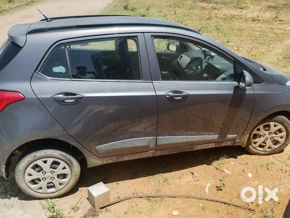 Hyundai Grand I10 2015 Petrol 70500 Km Driven