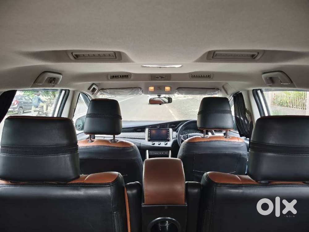 Toyota Innova Crysta 2.4 G Mt 7 Str, 2023, Diesel