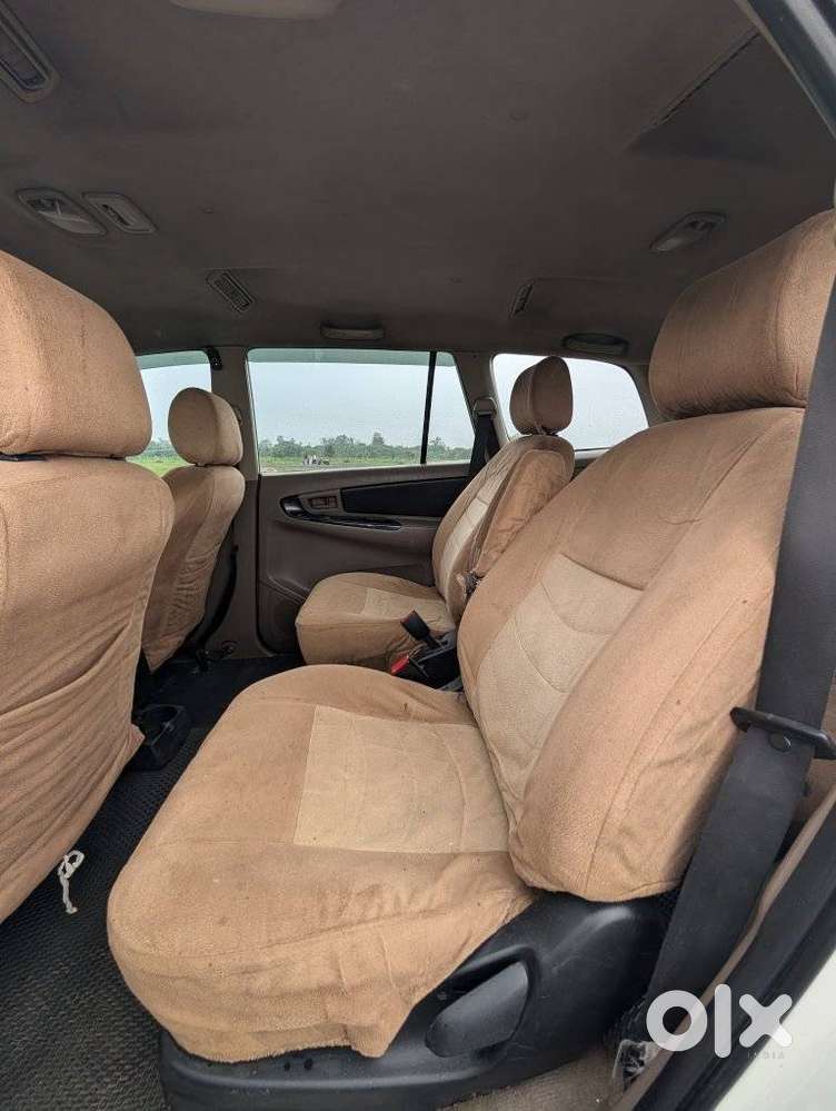 Toyota Innova 2.5 G (diesel) 7 Seater, 2016, Diesel