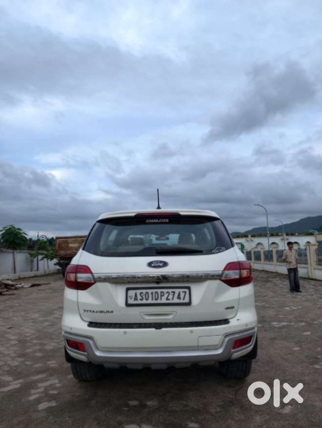 Ford Endeavour 3.2 Titanium 4x4 At, 2017, Diesel